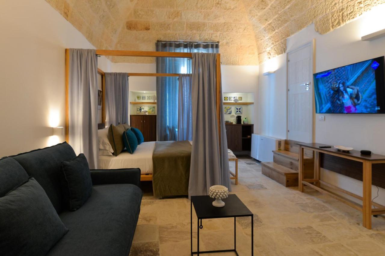B-Welcome Rooms Of Charme E Relax Polignano a Mare Eksteriør billede